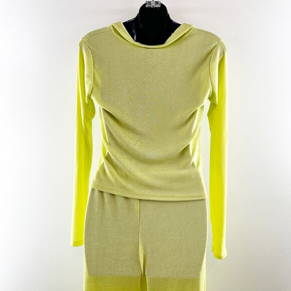 Boohoo Long Sleeve Button Up Shirt and Matching Wide Leg Pants Butter Yellow 8 - Picture 3 of 10